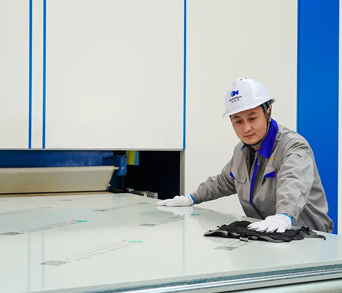 يوفر Headstream لوحات غرفة نظيفة لأداء فائق