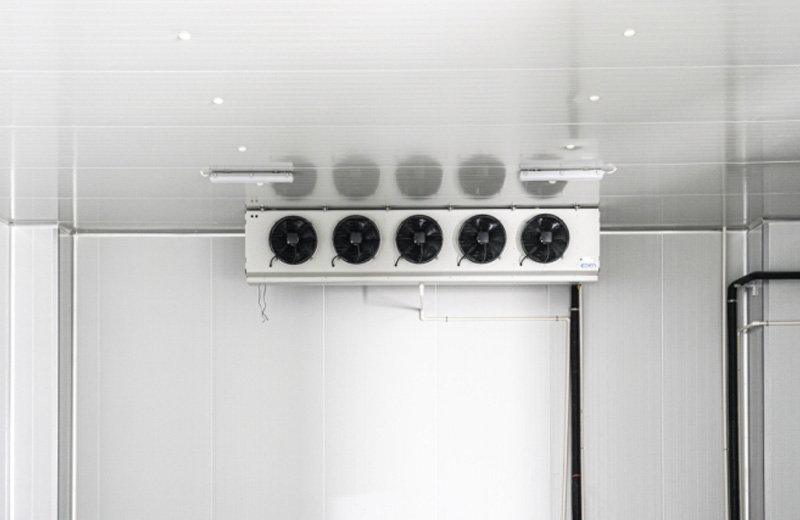 حلول ألواح PUF شاملة لصناعات التخزين البارد