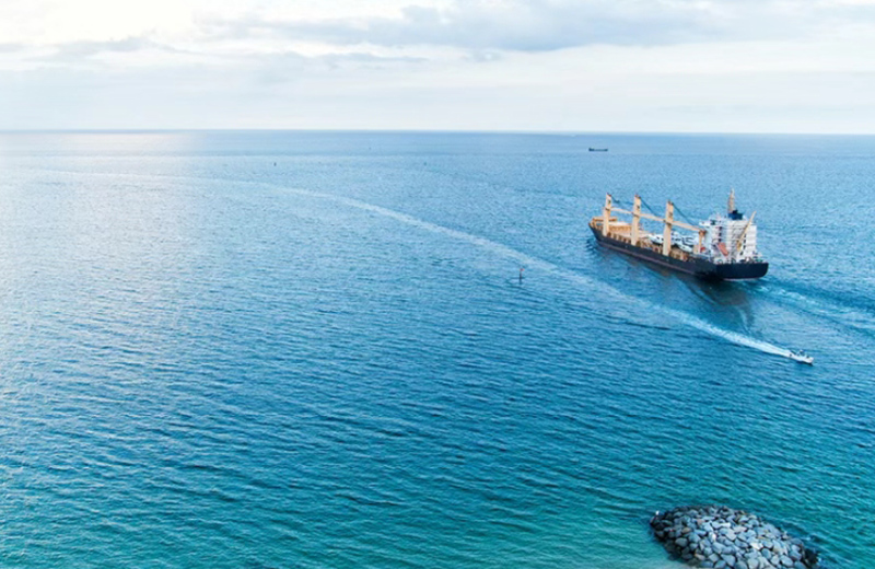 تسليم عالمي ؛ بناء خارجي عالي الجودة بقوى المنبع