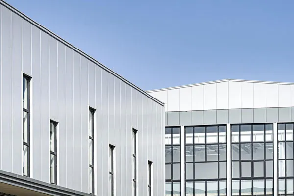 مقارنة ألواح PUF مع مواد العزل التقليدية