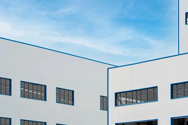 مزايا وأداء ألواح شطيرة التيار الرئيسي